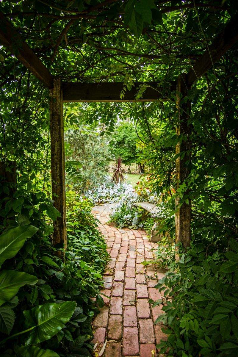 Front Yard Refresh and Seasonal Planting Plan